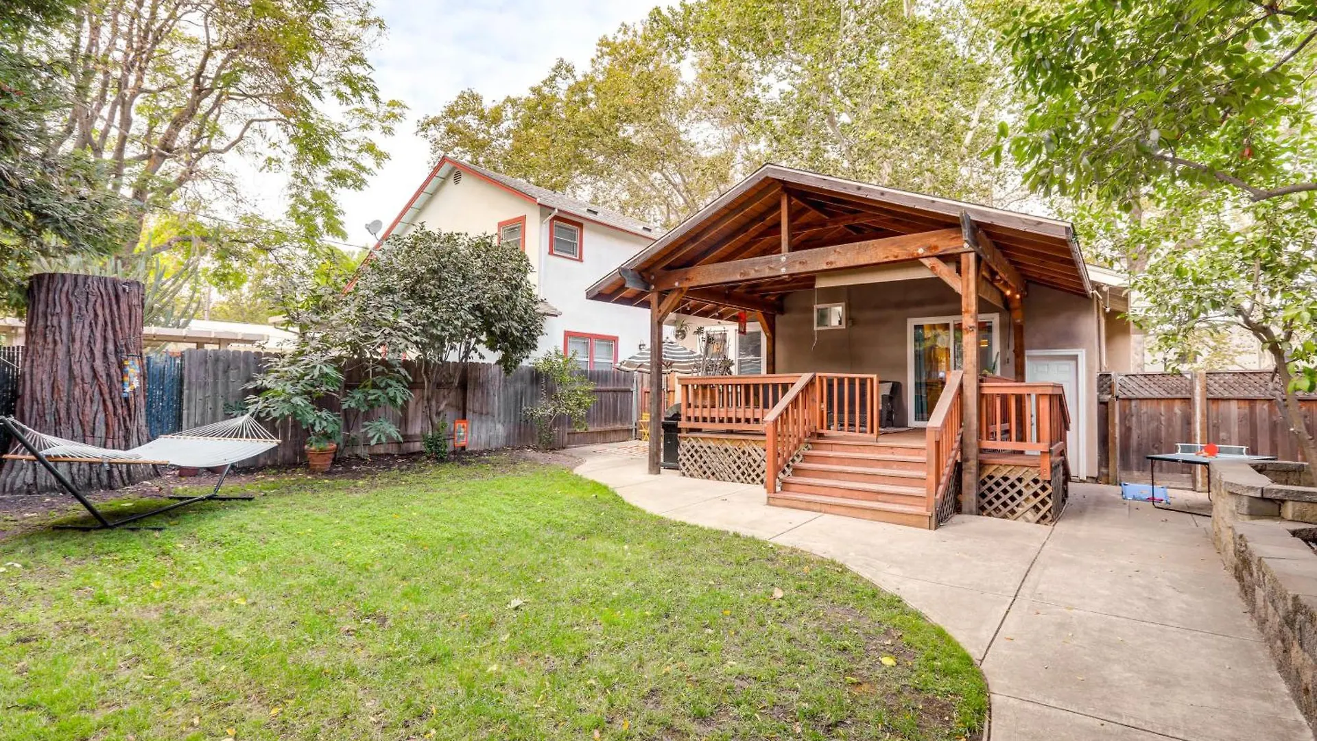Dom wakacyjny Sacramento Home About 2 Mi To Downtown!